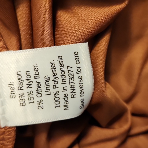 Top - Picture 3 of 4